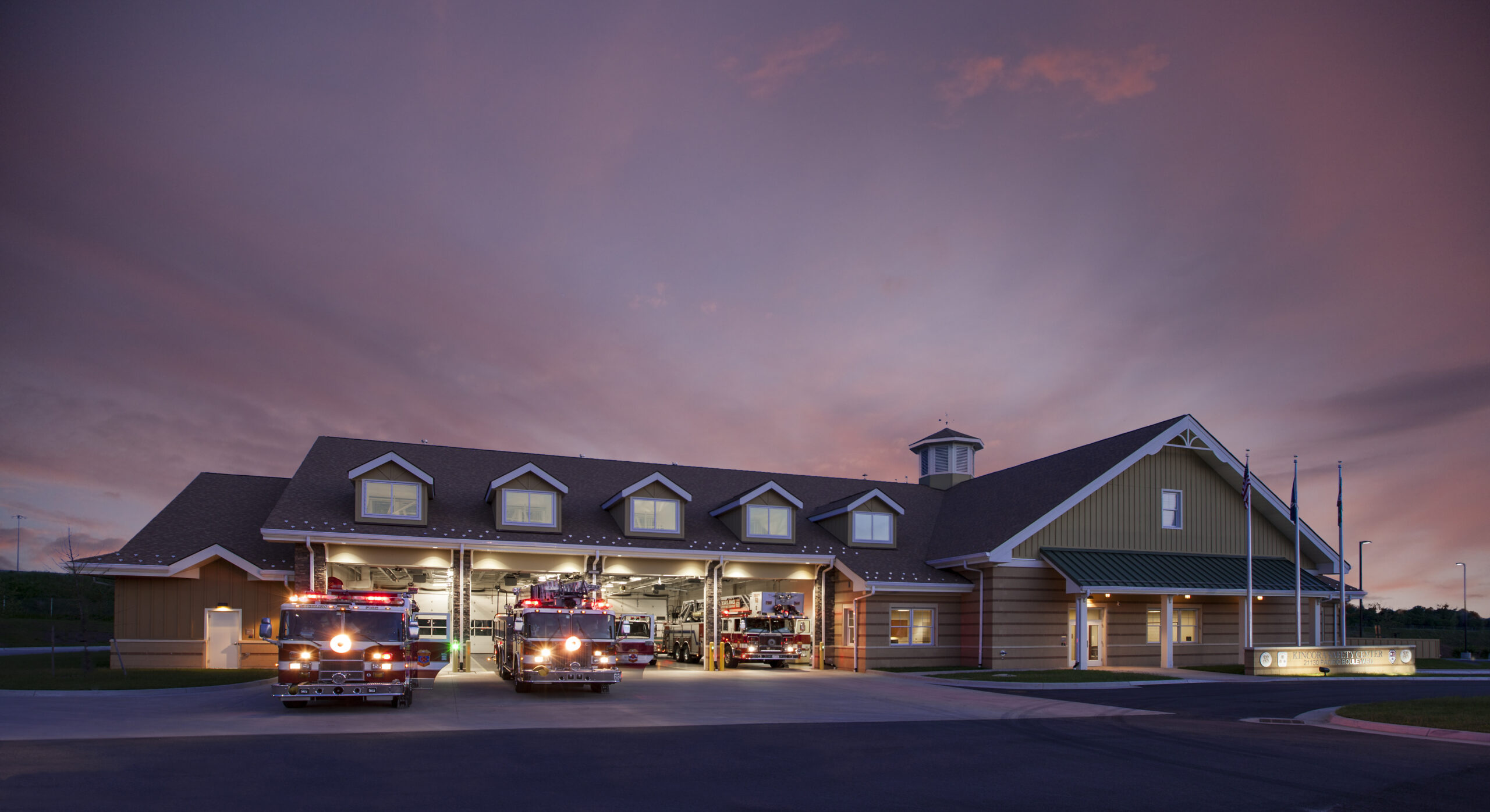 Exterior image of the Kincora Safety Center in Sterling Virginia by Jeffrey Sauers of Commercial Photographics